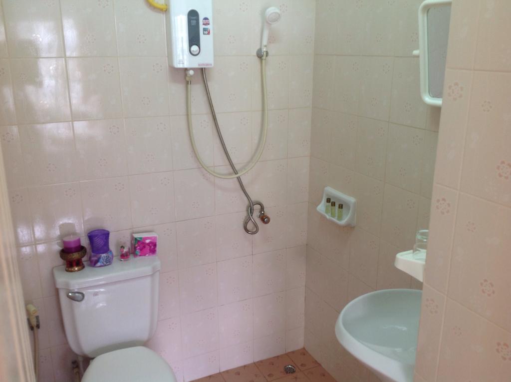 Sunshine Guesthouse Patong Chambre photo