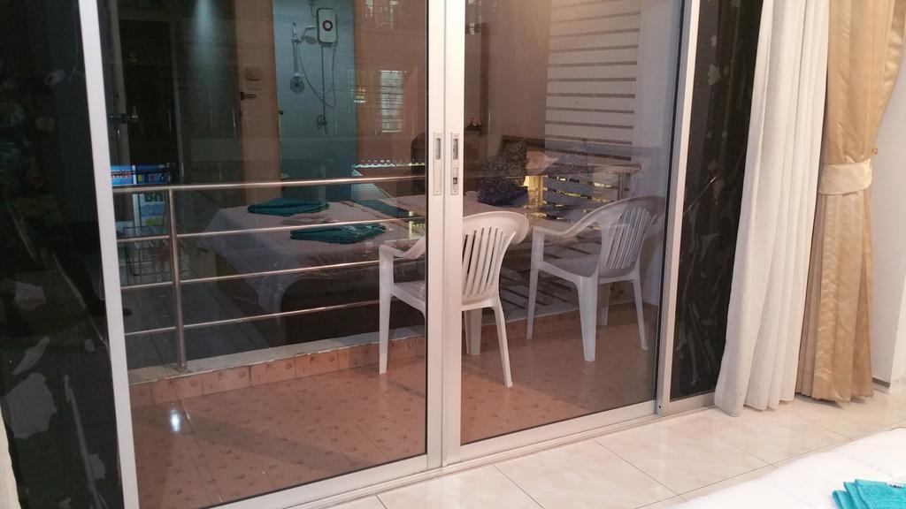 Sunshine Guesthouse Patong Extérieur photo