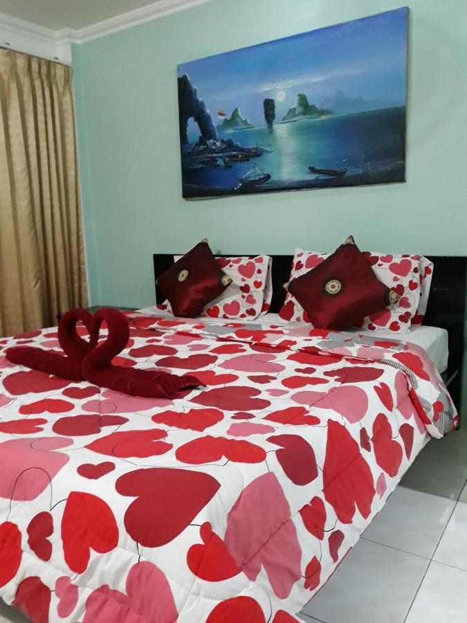 Sunshine Guesthouse Patong Extérieur photo