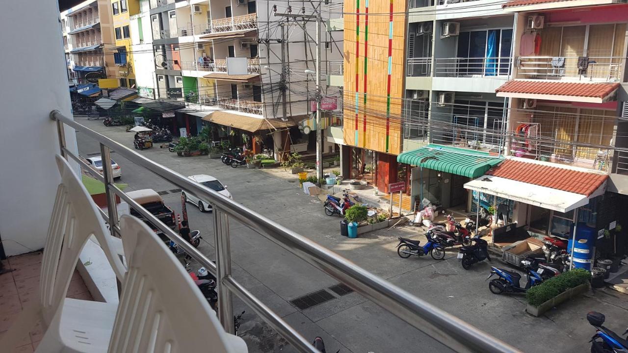 Sunshine Guesthouse Patong Extérieur photo